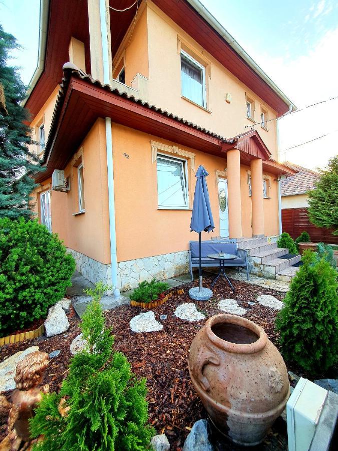 Airport Luxury Apartman 42 Vecsés Εξωτερικό φωτογραφία